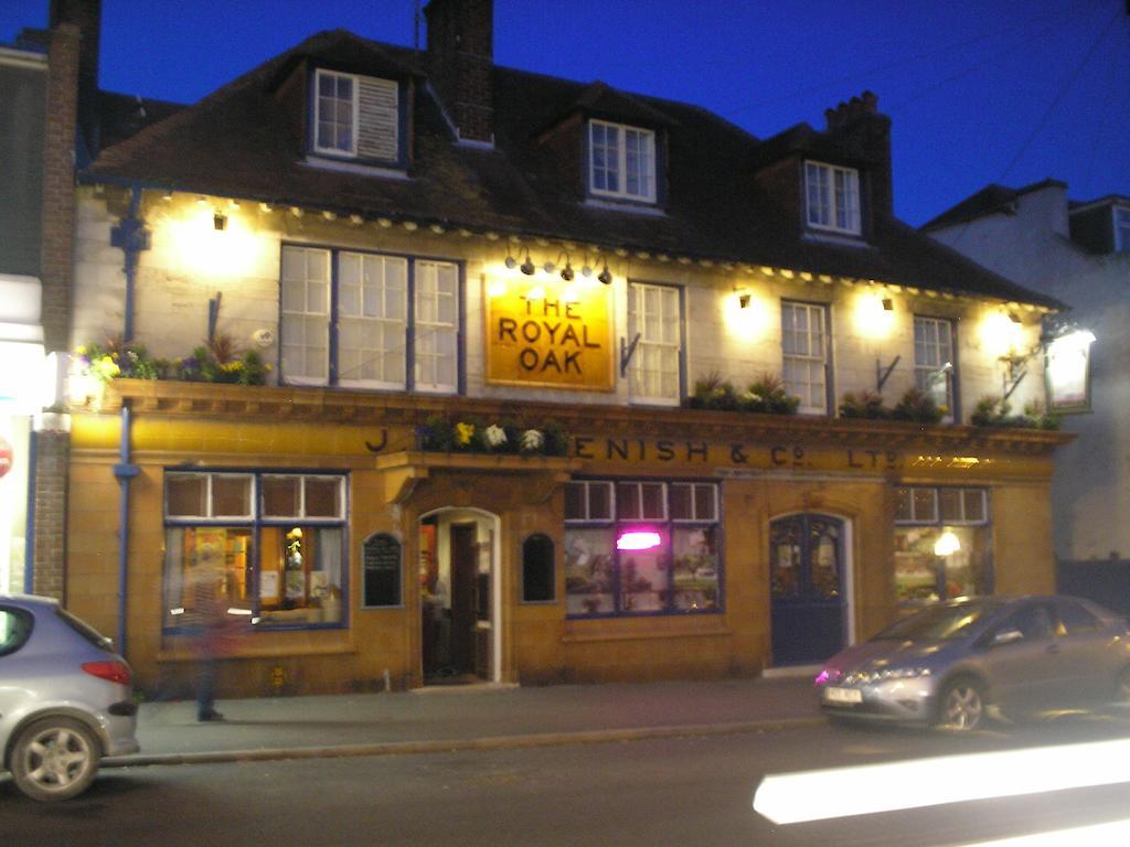 ホテル The Royal Oak ウェーマス エクステリア 写真